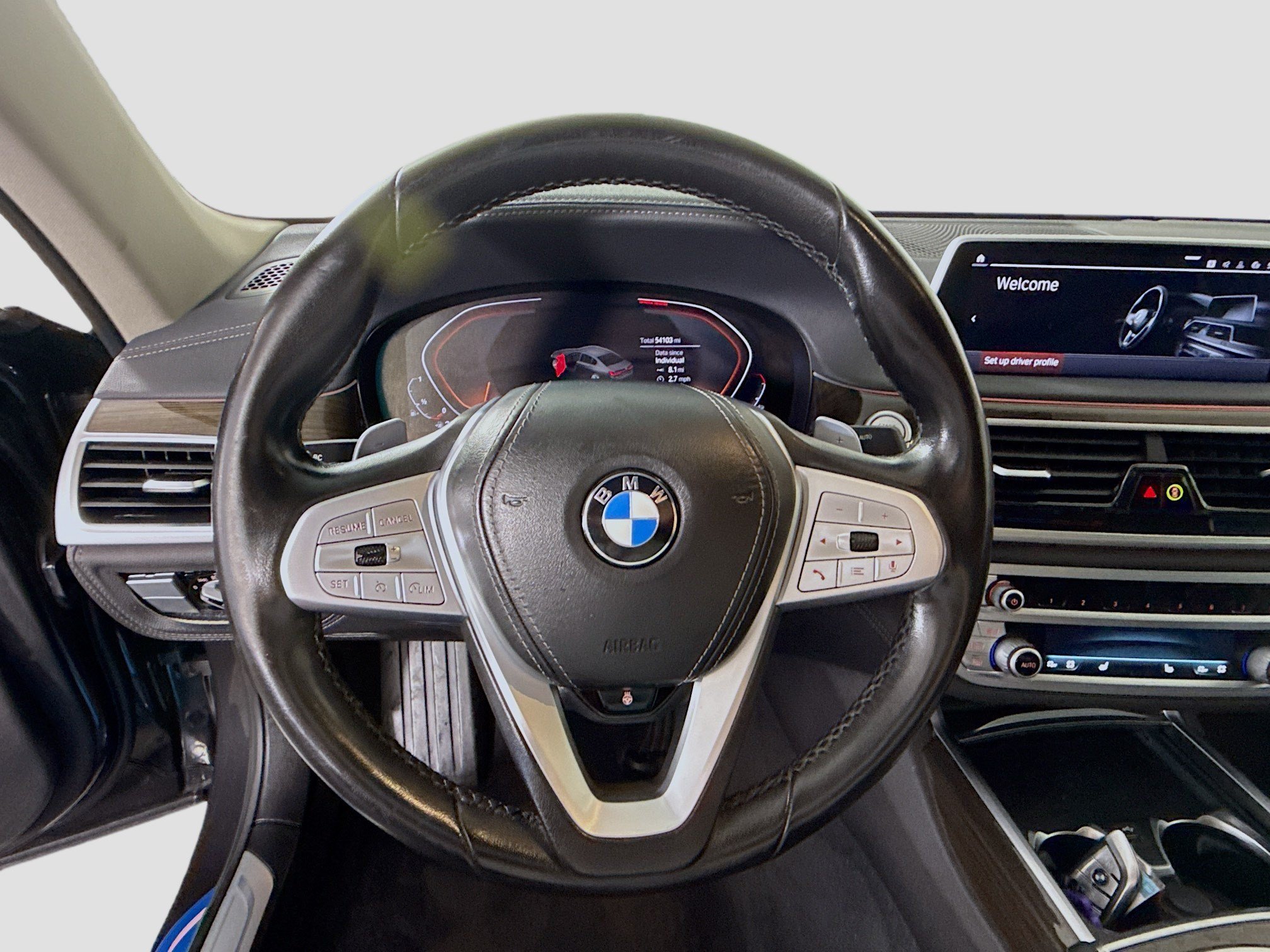 Used 2022 BMW 740i image 13
