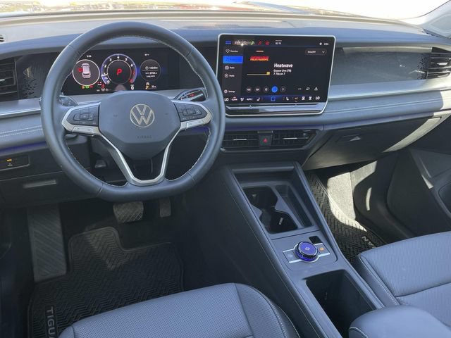 Certified 2026 Volkswagen Tiguan SE FWD image 6