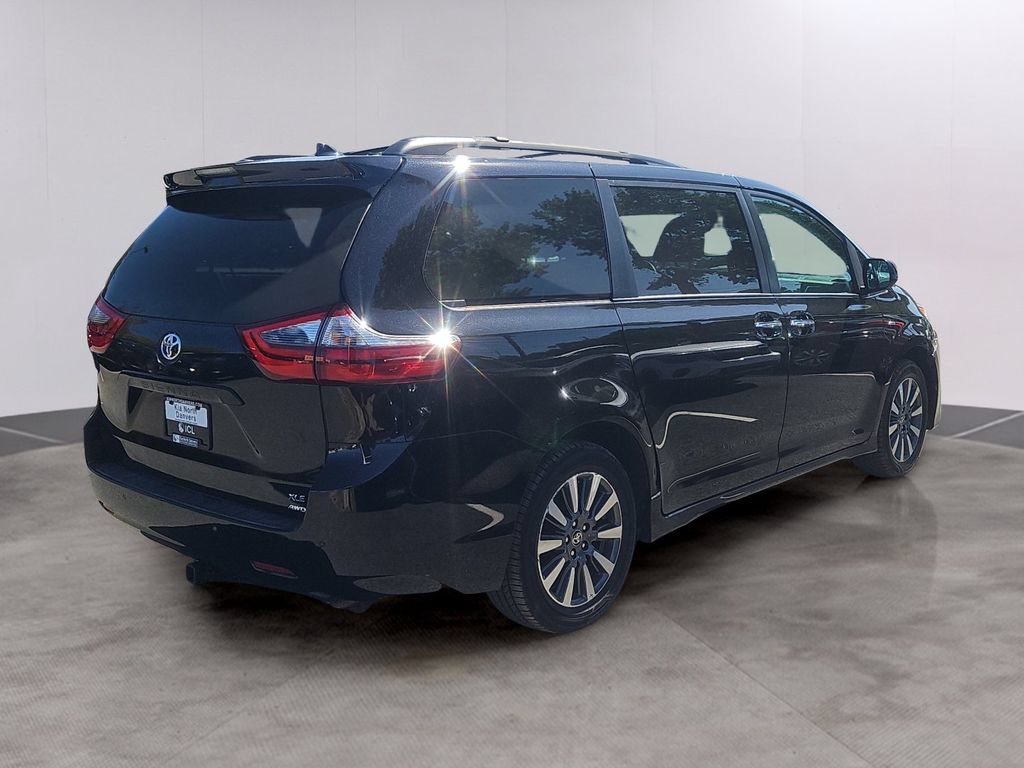 Used 2020 Toyota Sienna XLE w/ XLE Navigation Package AWD/4WD image 4