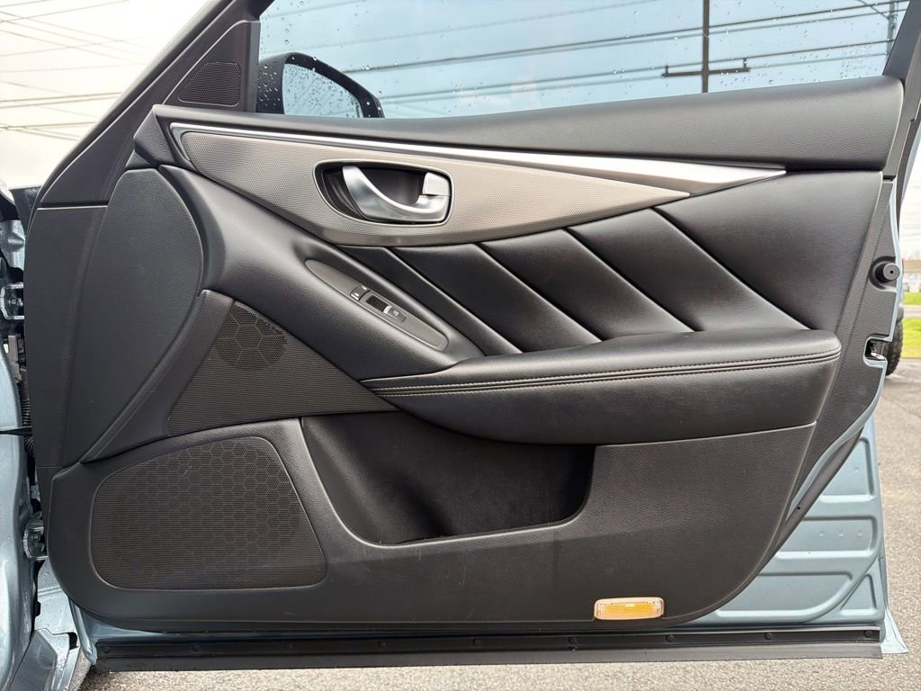 Used 2016 INFINITI Q50 2.0t w/ Moonroof Package image 22