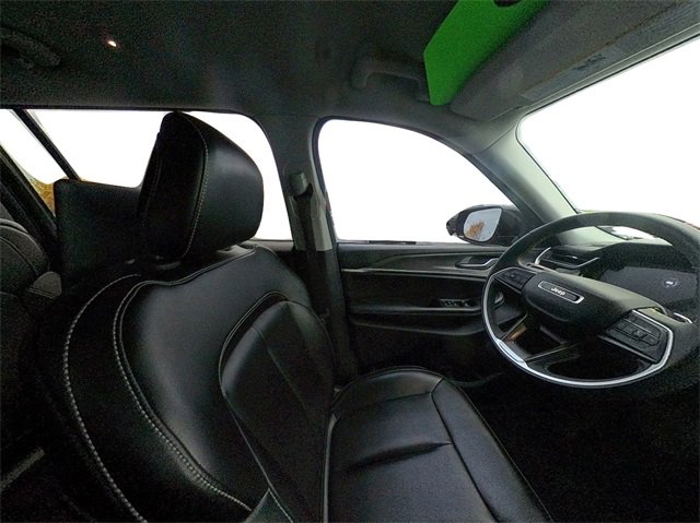 Used 2023 Jeep Grand Cherokee L Limited w/ Luxury Tech Group II image 37