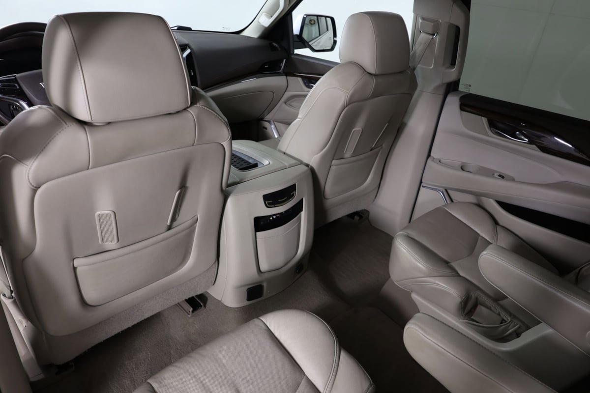 Used 2016 Cadillac Escalade ESV Premium AWD/4WD image 56