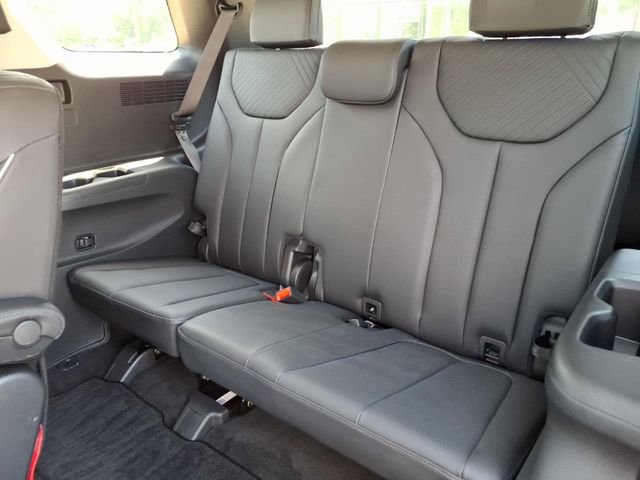Used 2025 Hyundai Palisade SEL FWD image 18