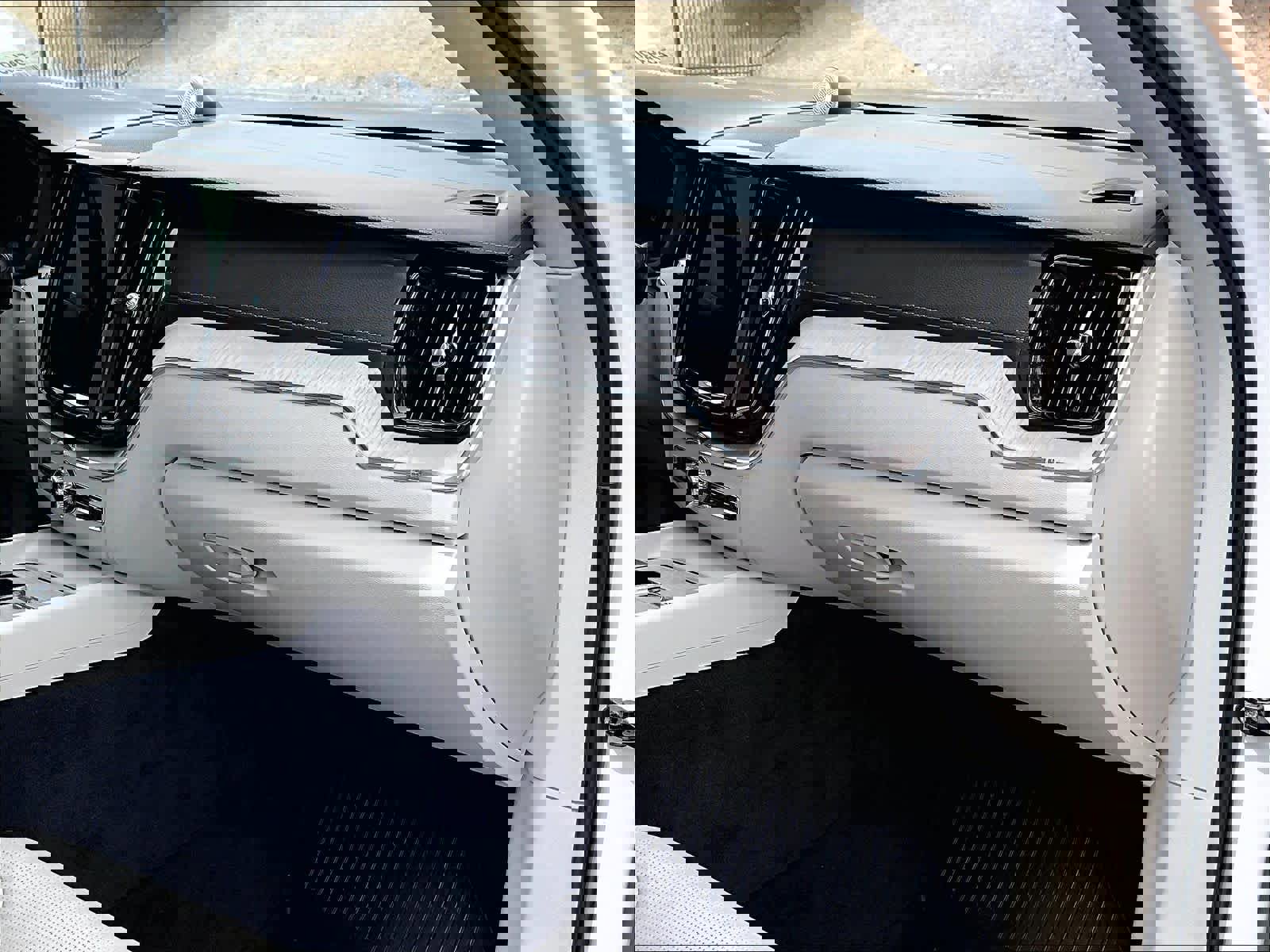 Used 2021 Volvo XC60 T8 Inscription w/ Advanced Package image 18