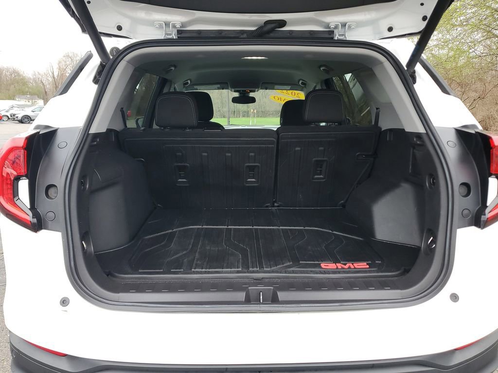 Used 2022 GMC Terrain SLE w/ Driver Convenience Package image 7