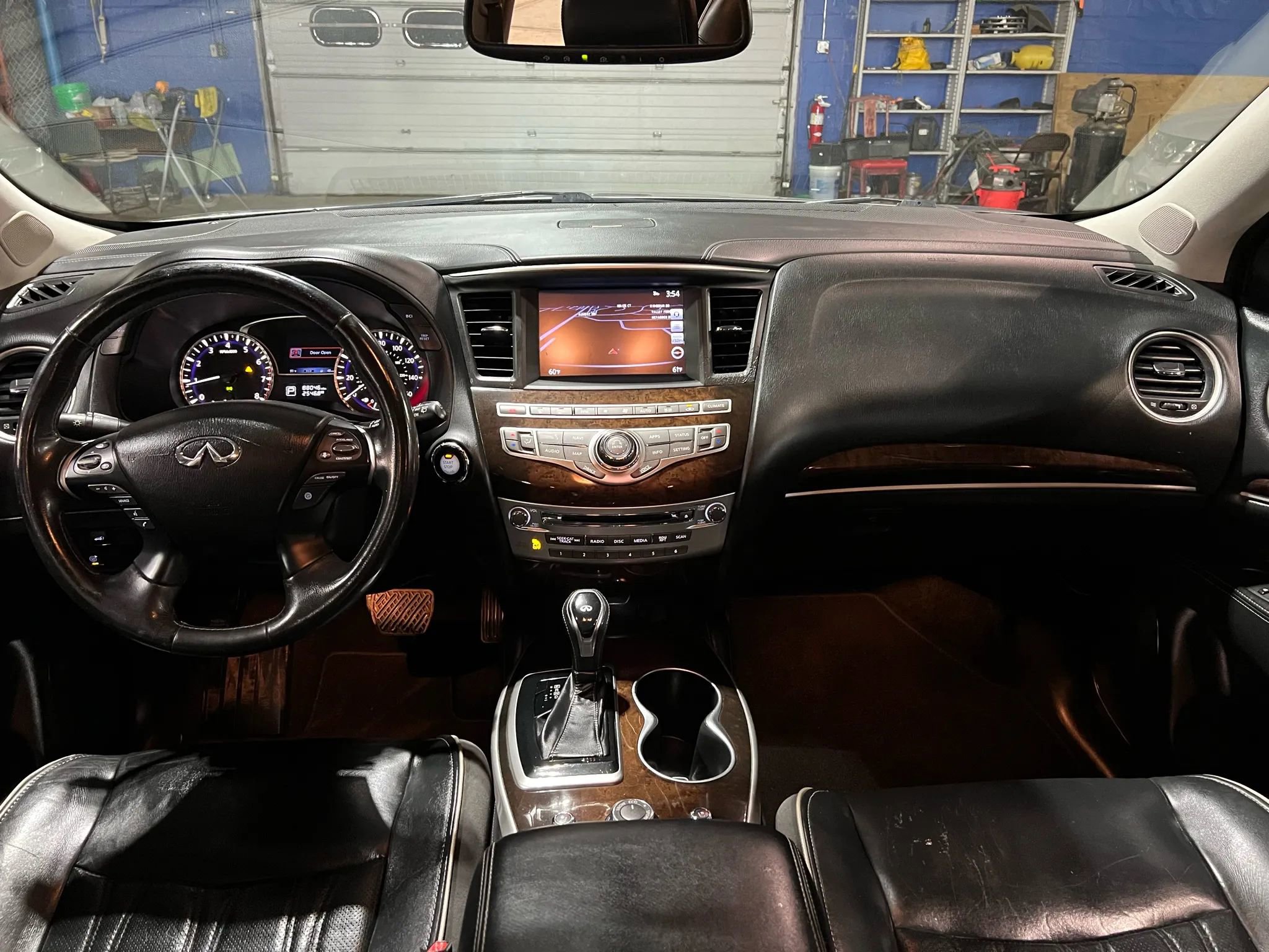 Used 2019 INFINITI QX60 Luxe w/ Sensory Package image 10