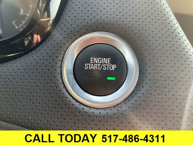 Certified 2022 Cadillac XT5 Sportv w/ LPO, Floor Liner Package image 17