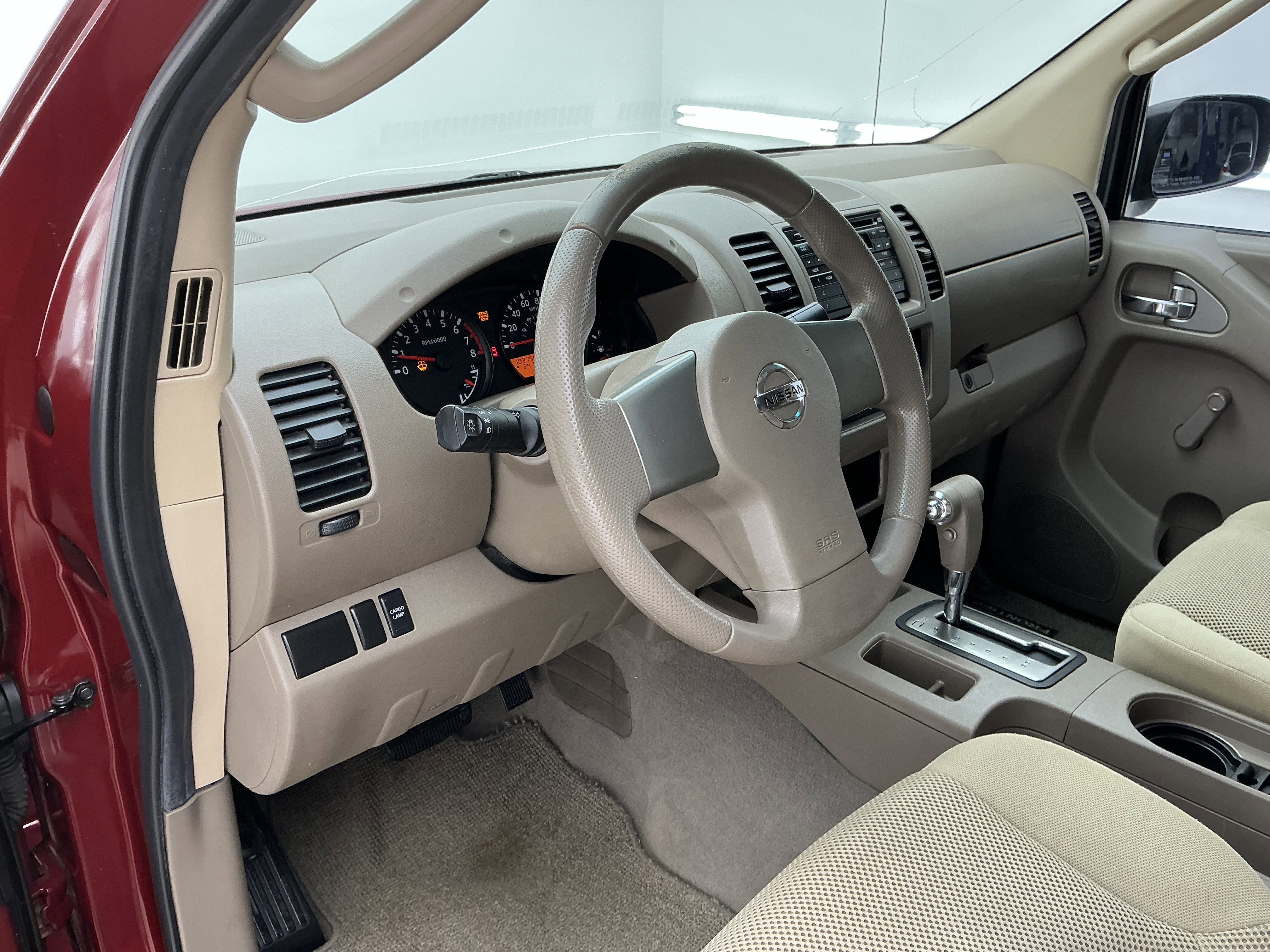 Used 2008 Nissan Frontier SE image 10