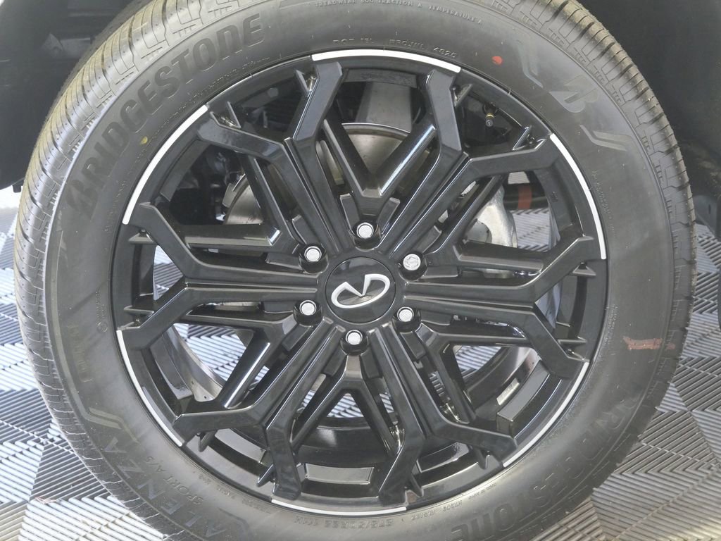 New 2026 INFINITI QX80 4WD image 11