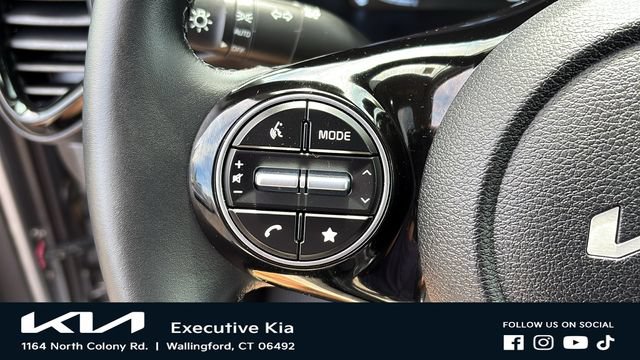Certified 2025 Kia Soul EX FWD image 13