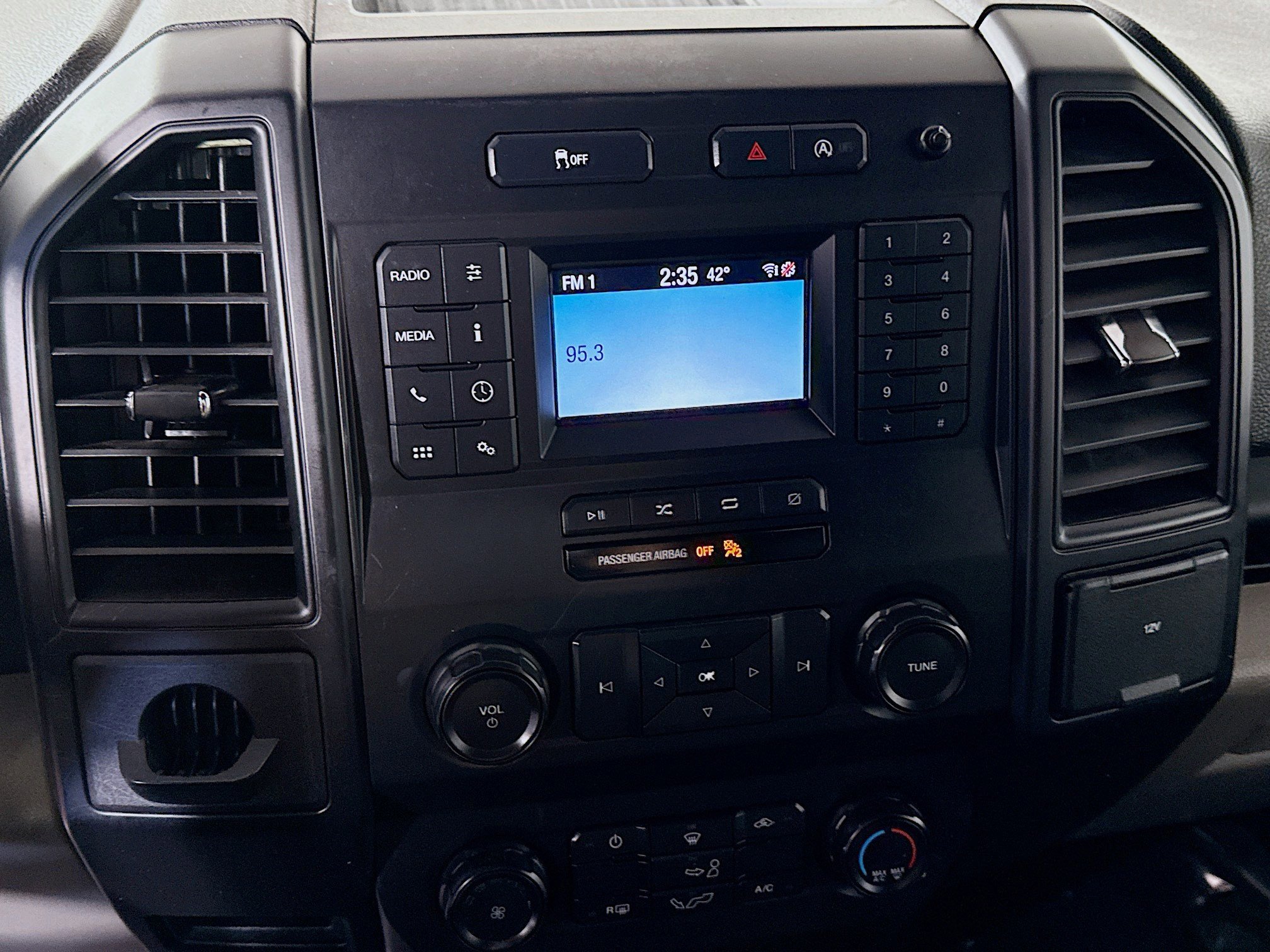 Used 2019 Ford F150 XL w/ XL Power Equipment Group image 18