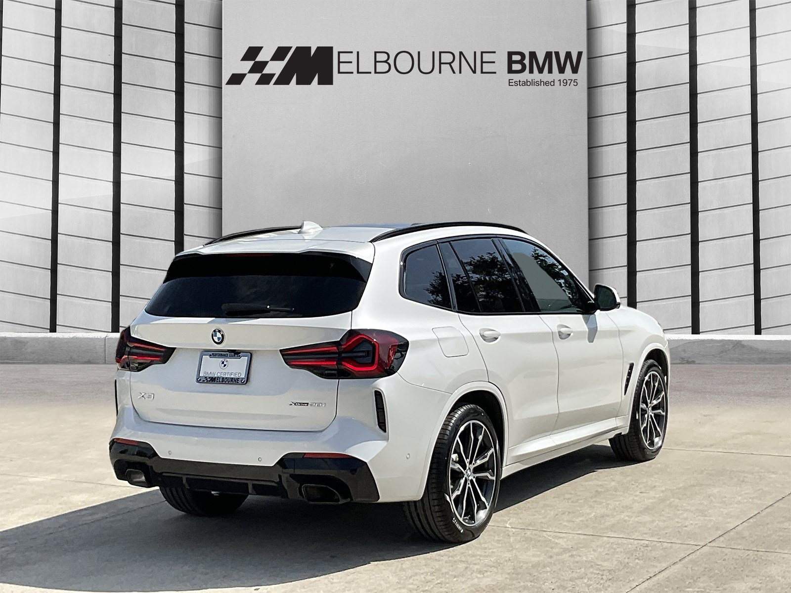 Certified 2023 BMW X3 xDrive30i w/ M Sport Package AWD/4WD image 4