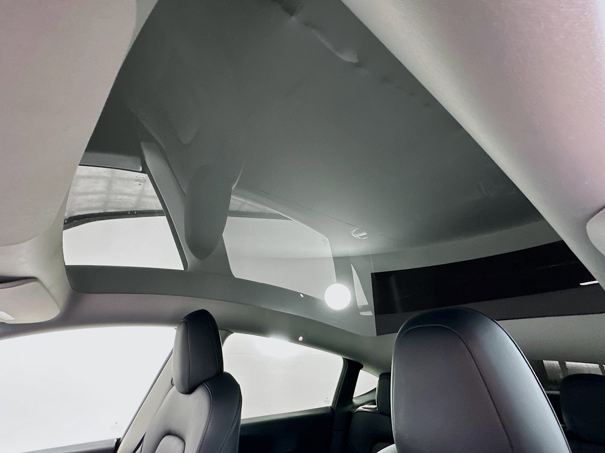 Used 2022 Tesla Model Y Long Range image 26