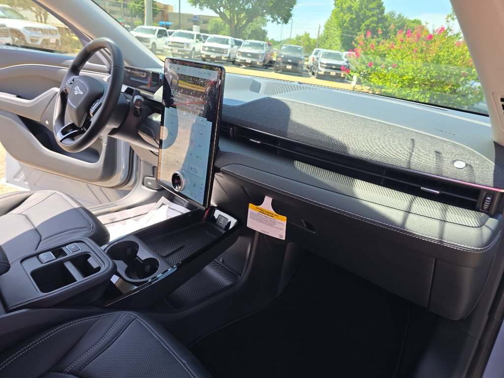 New 2025 Ford Mustang Mach-E Premium image 12