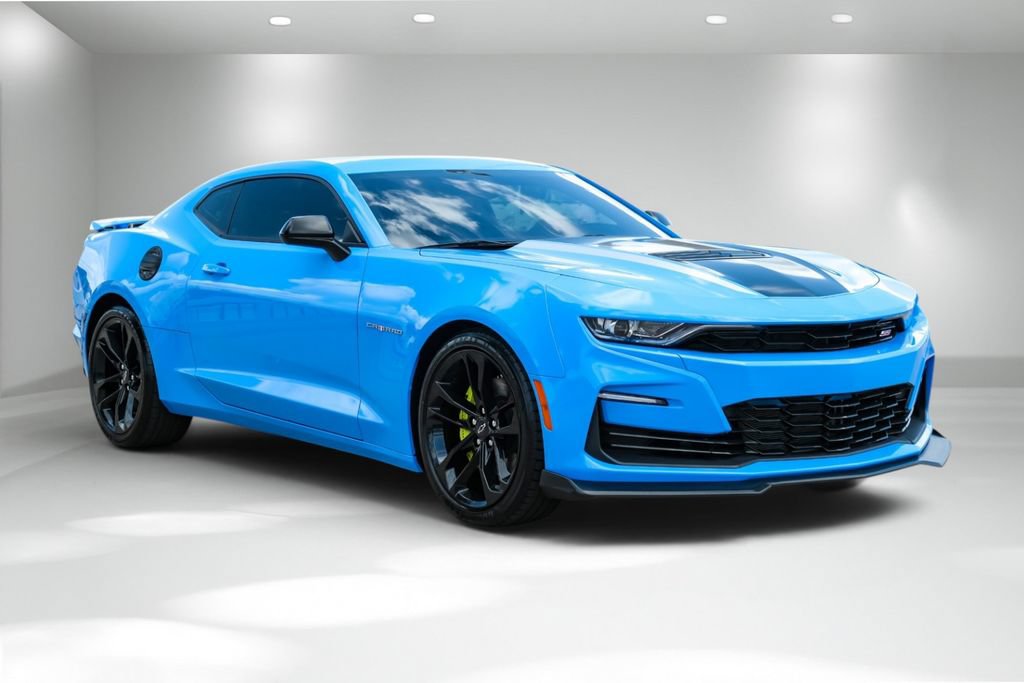 Used 2023 Chevrolet Camaro SS RWD image 6
