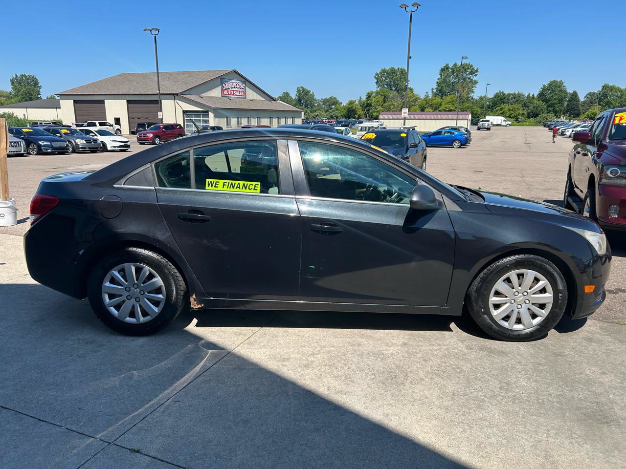 Used 2011 Chevrolet Cruze LS w/ Connectivity Package FWD image 4
