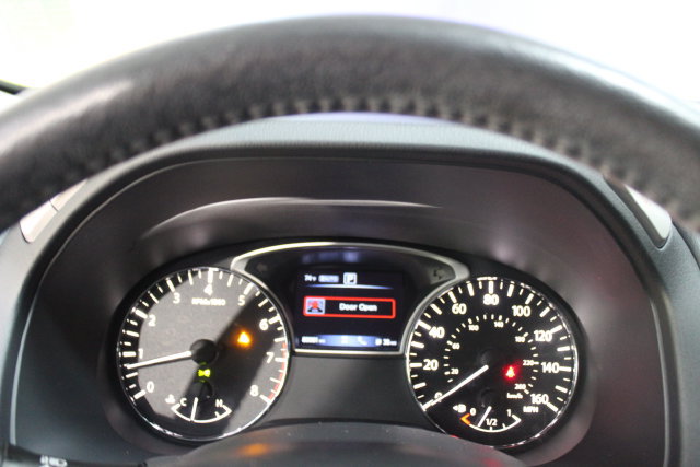 Used 2020 Nissan Pathfinder SV AWD/4WD image 18