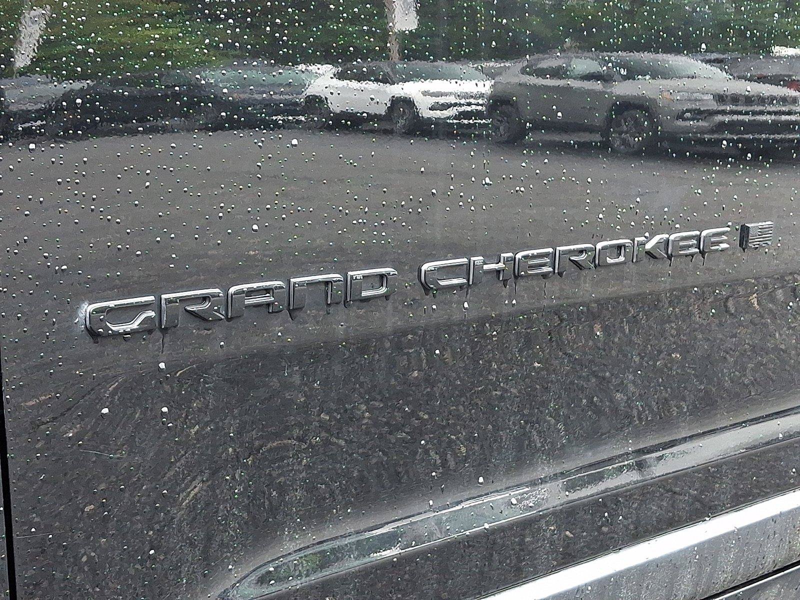 Used 2023 Jeep Grand Cherokee L Altitude AWD/4WD image 30
