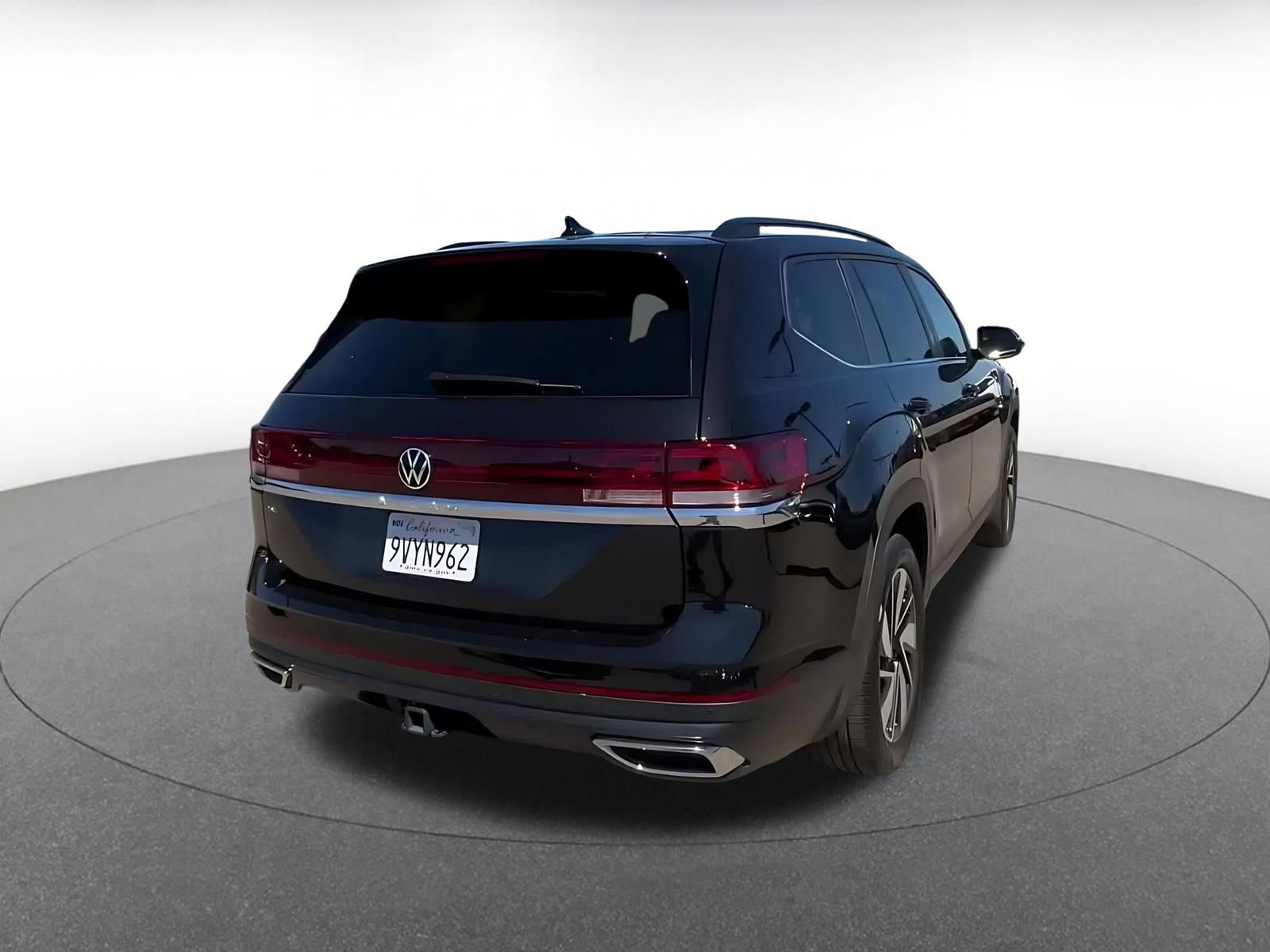 Used 2026 Volkswagen Atlas SE FWD image 15