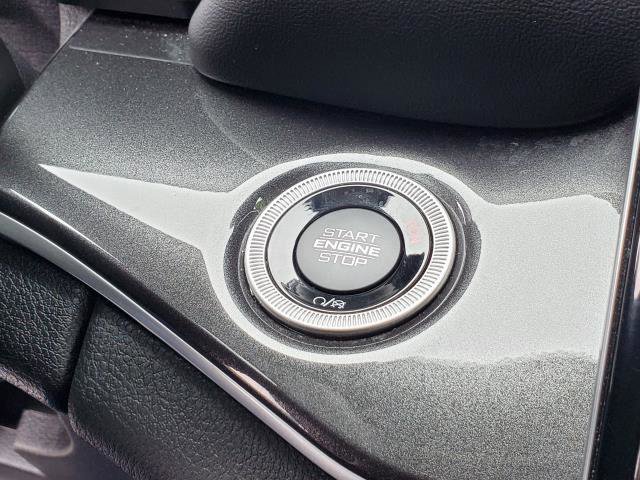 Used 2023 Jeep Grand Cherokee Laredo w/ Luxury Tech Group I image 14