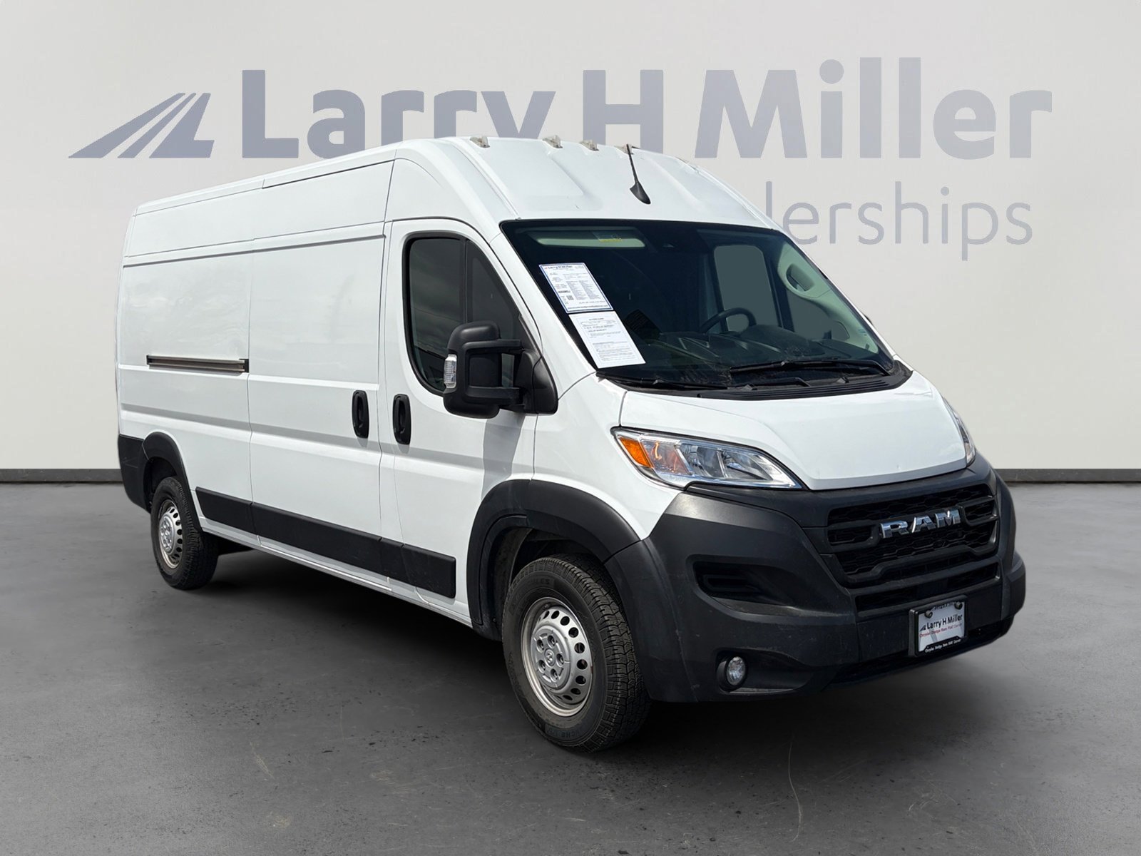 Used 2025 RAM ProMaster 2500 w/ Convenience Group FWD image 7