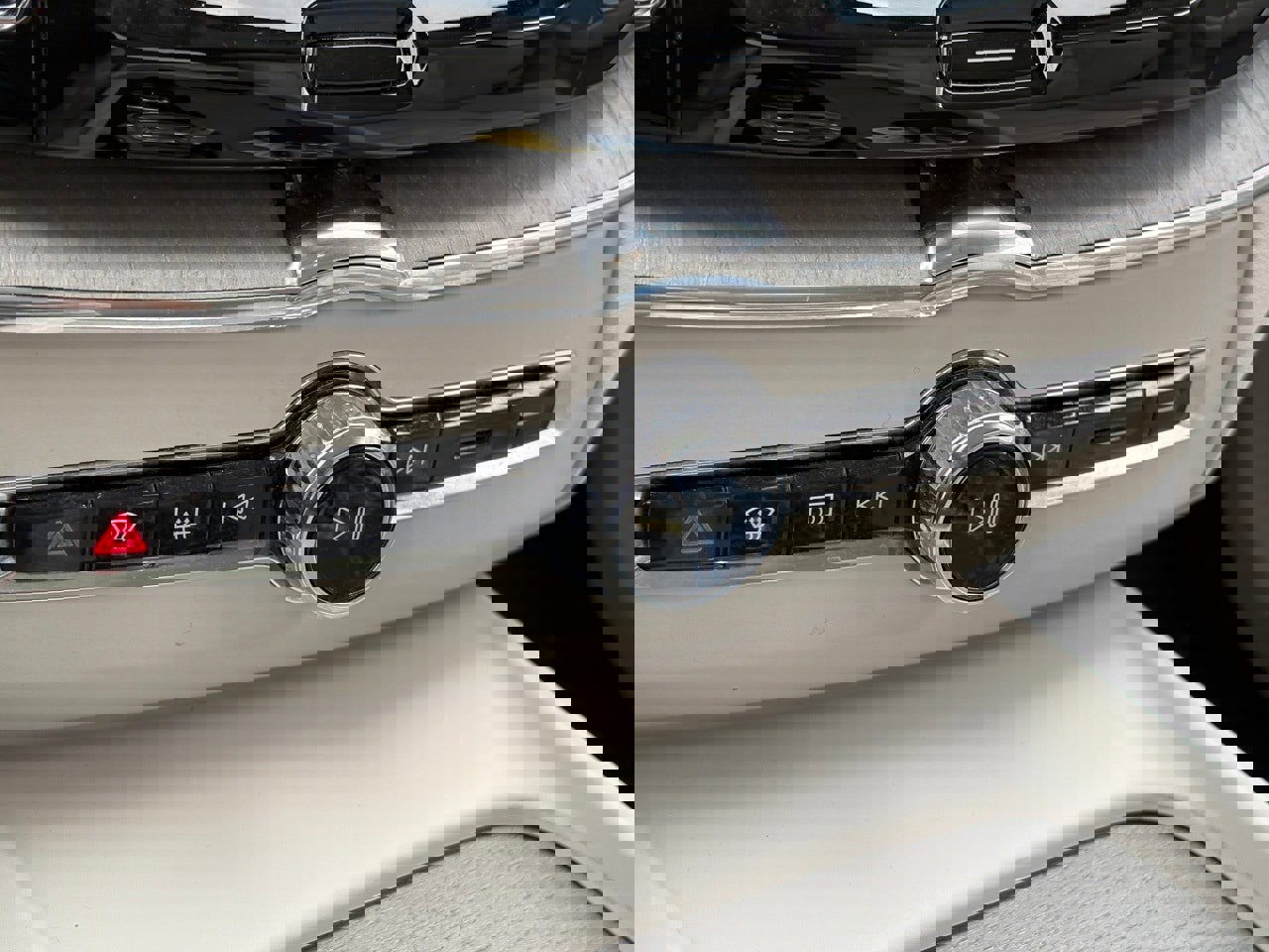 Certified 2023 Volvo XC60 B5 Ultimate w/ Climate Package image 22