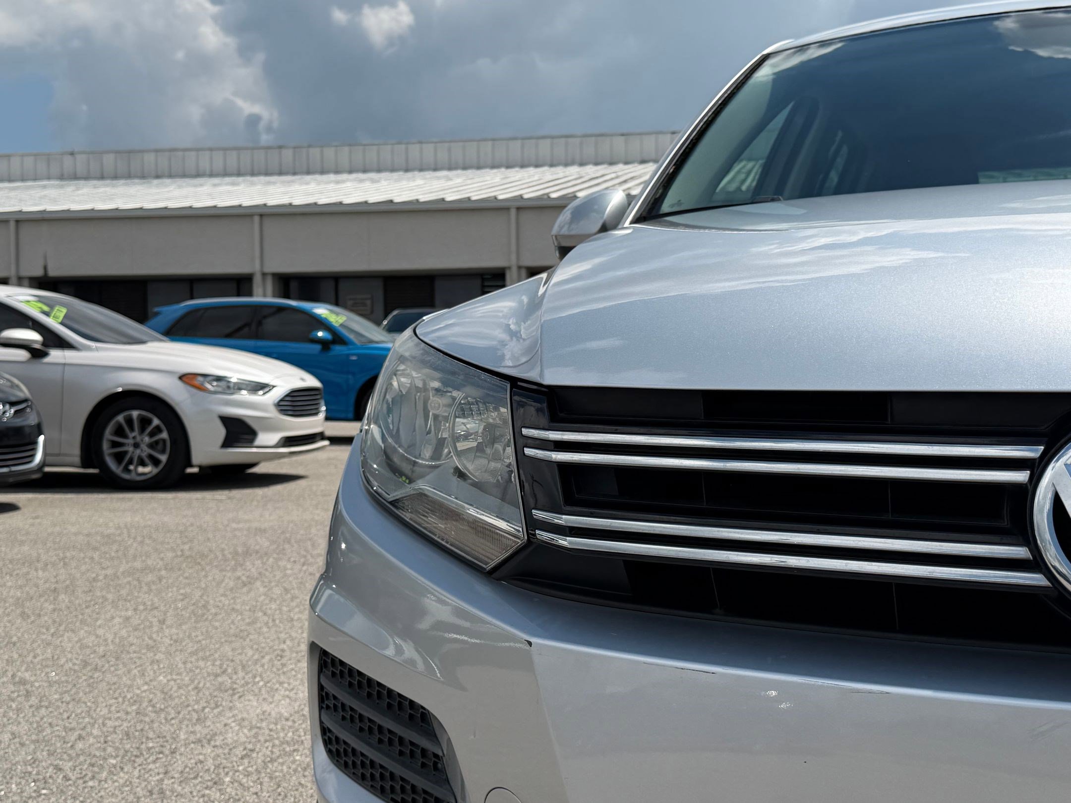 Used 2014 Volkswagen Tiguan SE FWD image 11
