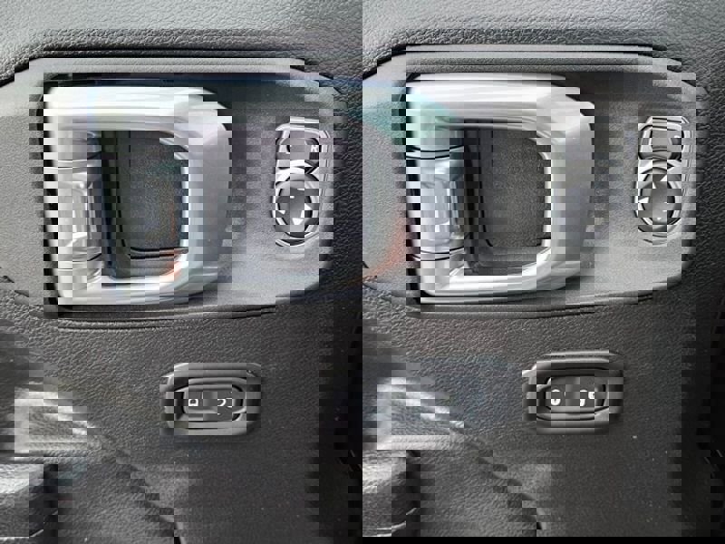 Used 2022 Jeep Gladiator Rubicon image 34