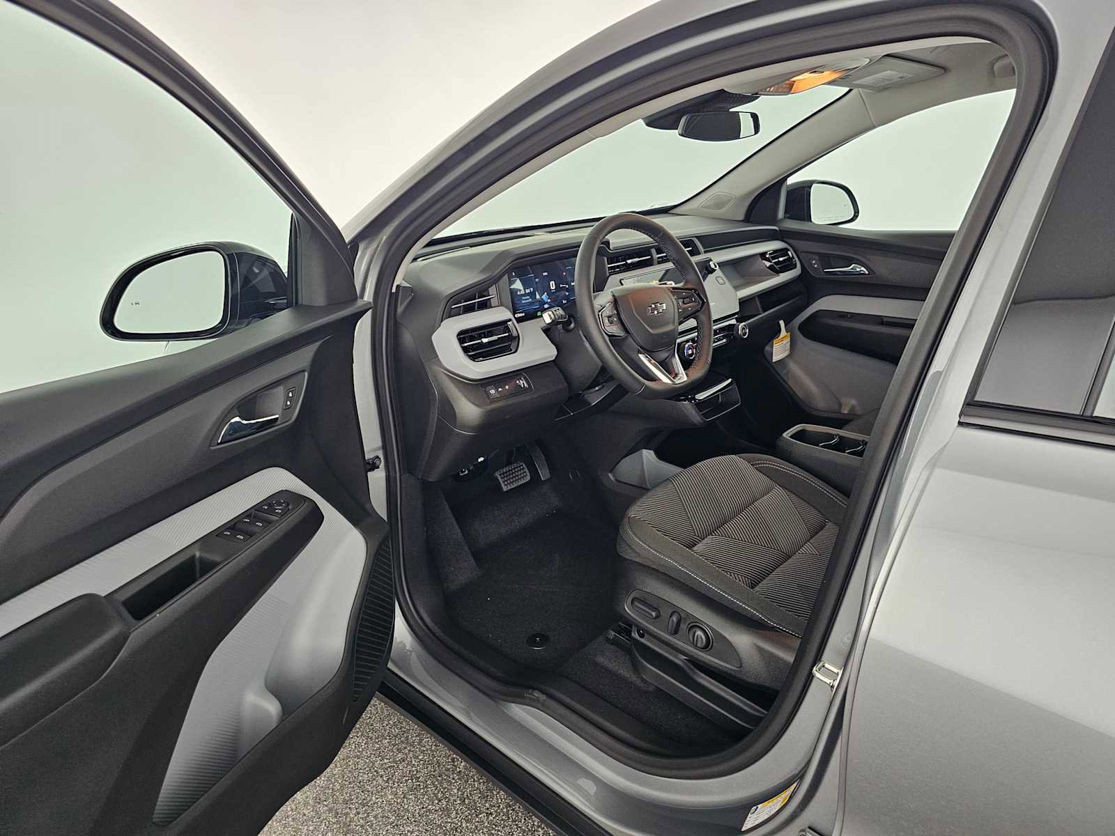 New 2027 Chevrolet Bolt LT image 19