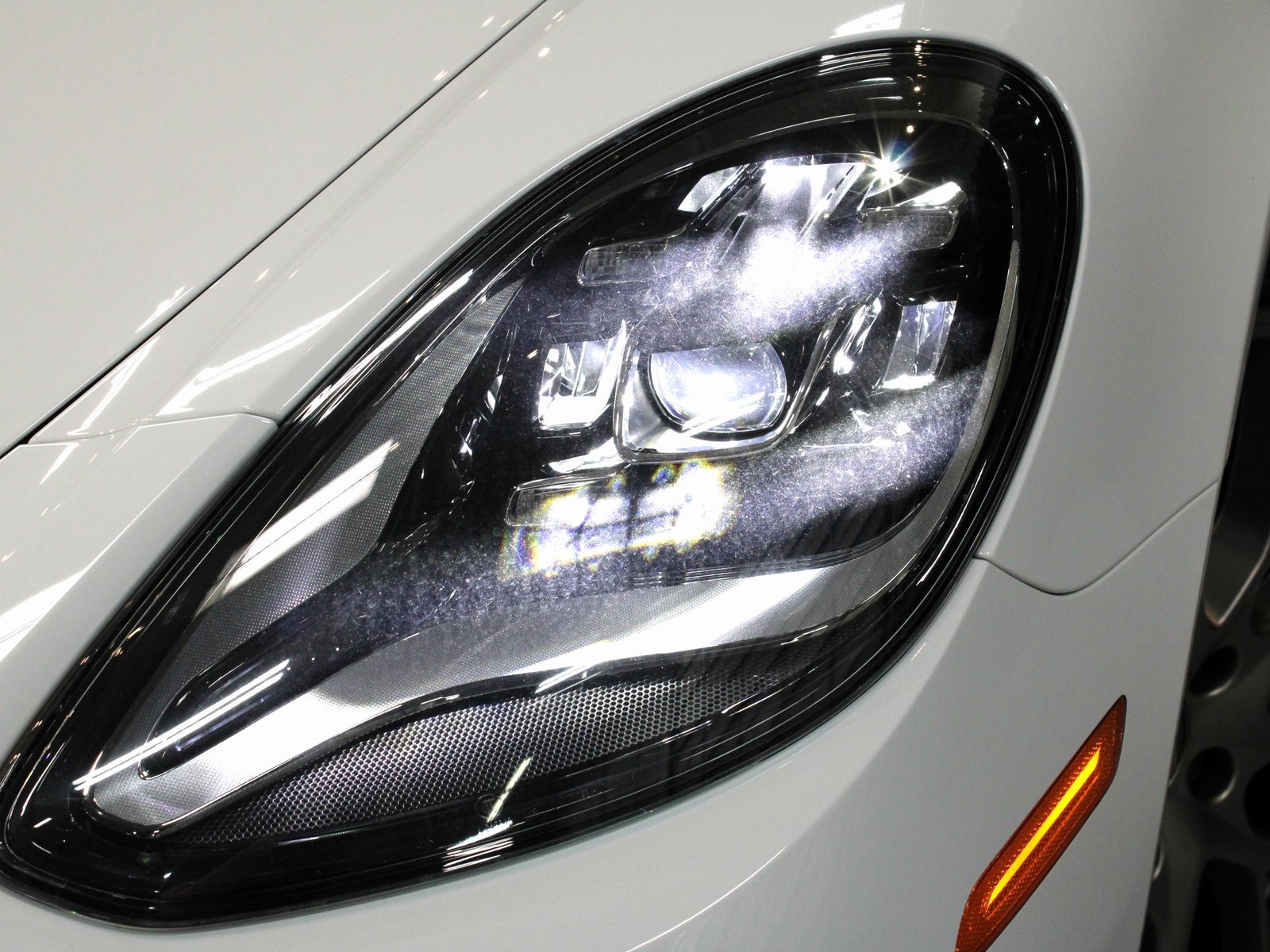 Certified 2023 Porsche Panamera 4 w/ Premium Package image 15