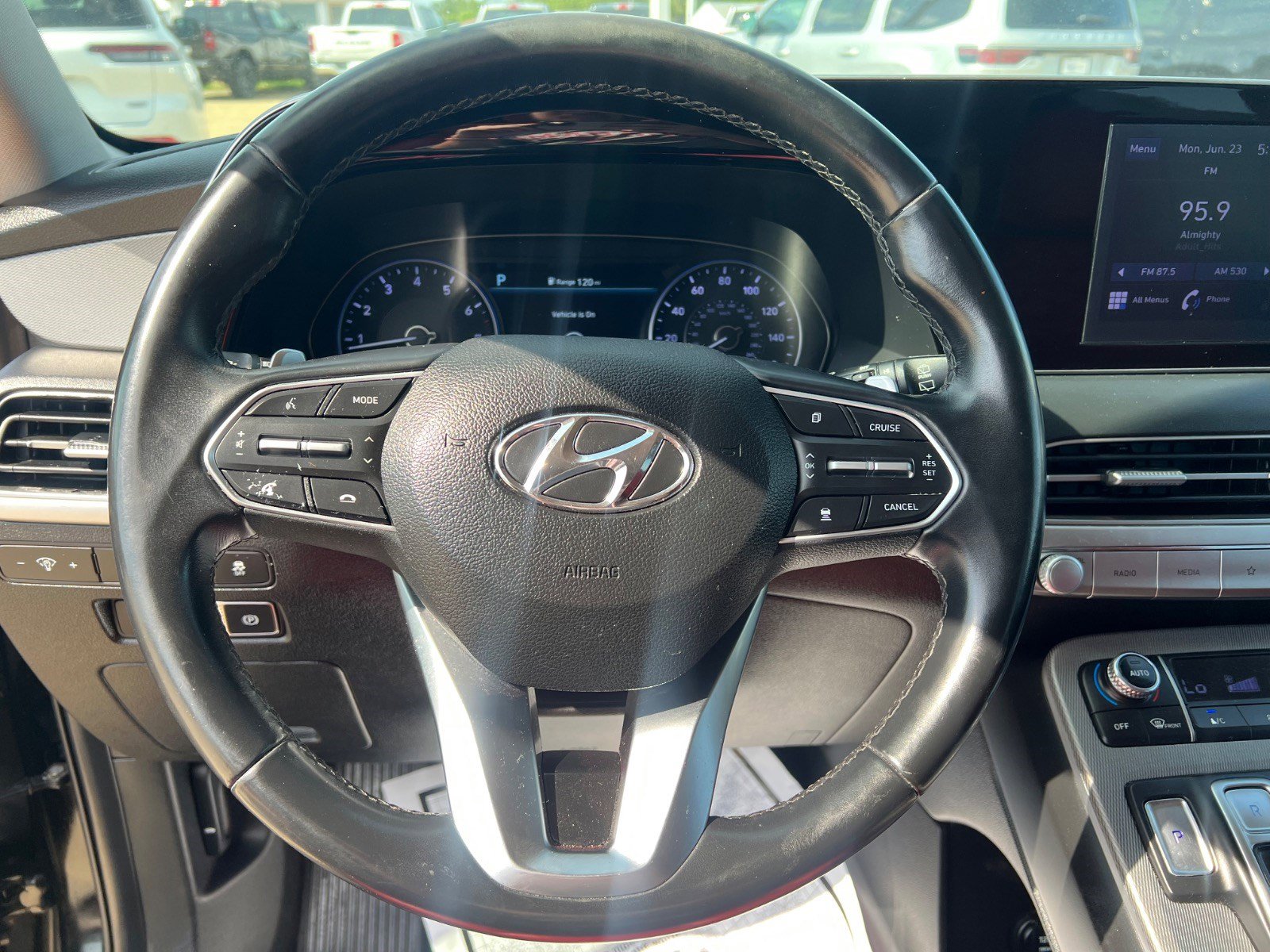 Used 2022 Hyundai Palisade SEL w/ Convenience Package image 13