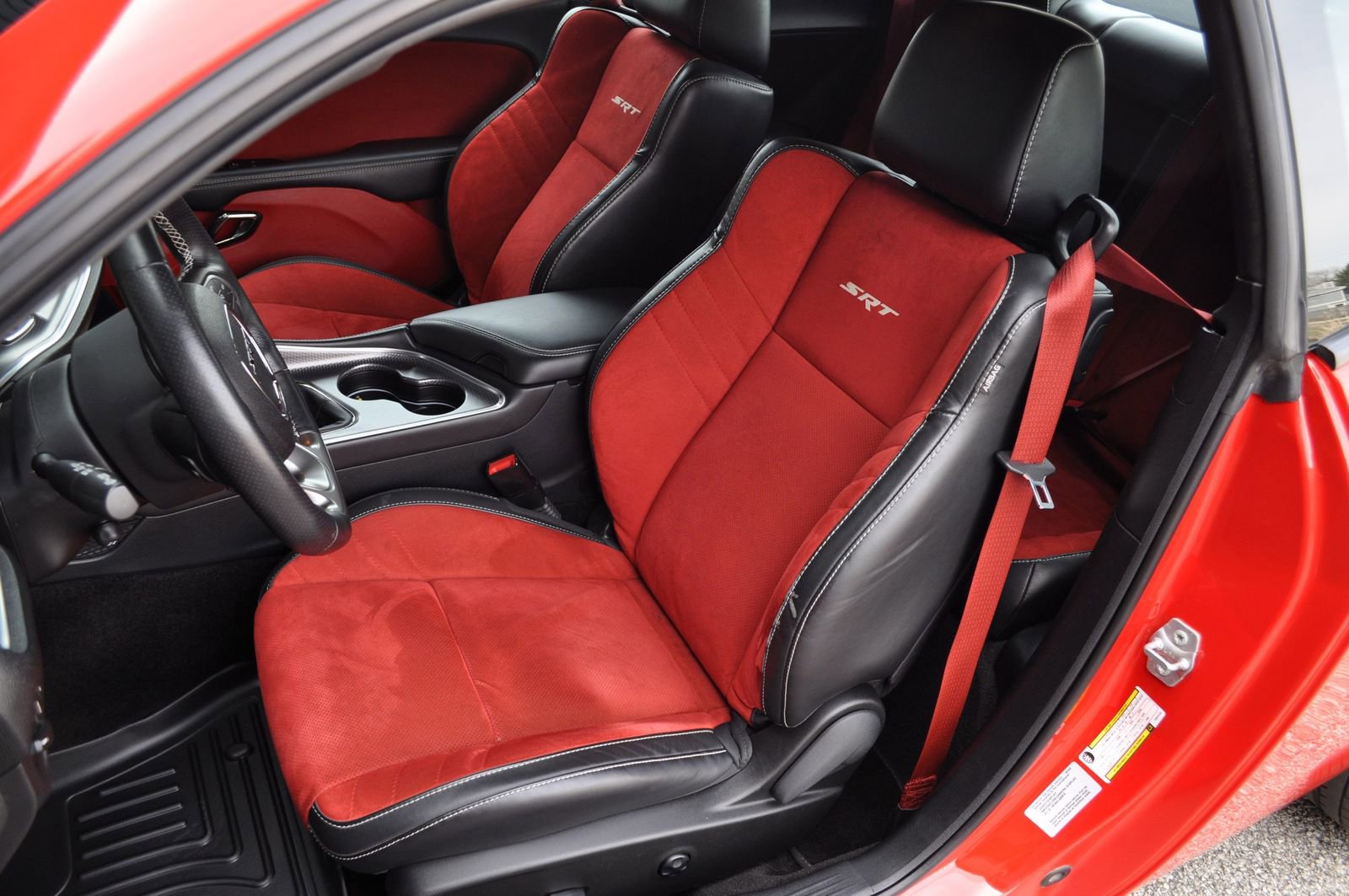 Used 2015 Dodge Challenger SRT Hellcat image 29