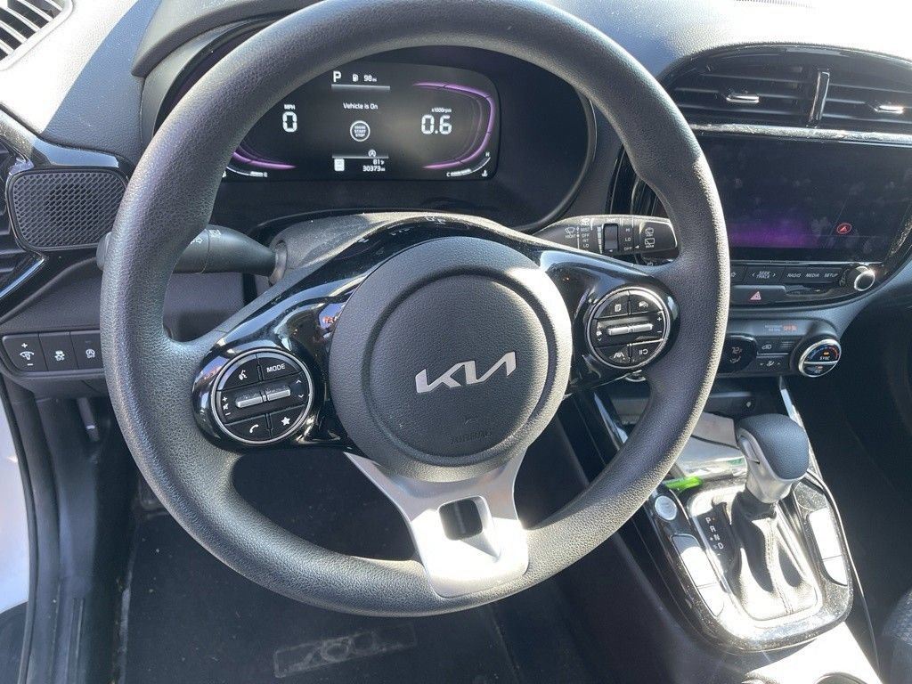 Used 2024 Kia Soul S FWD image 7