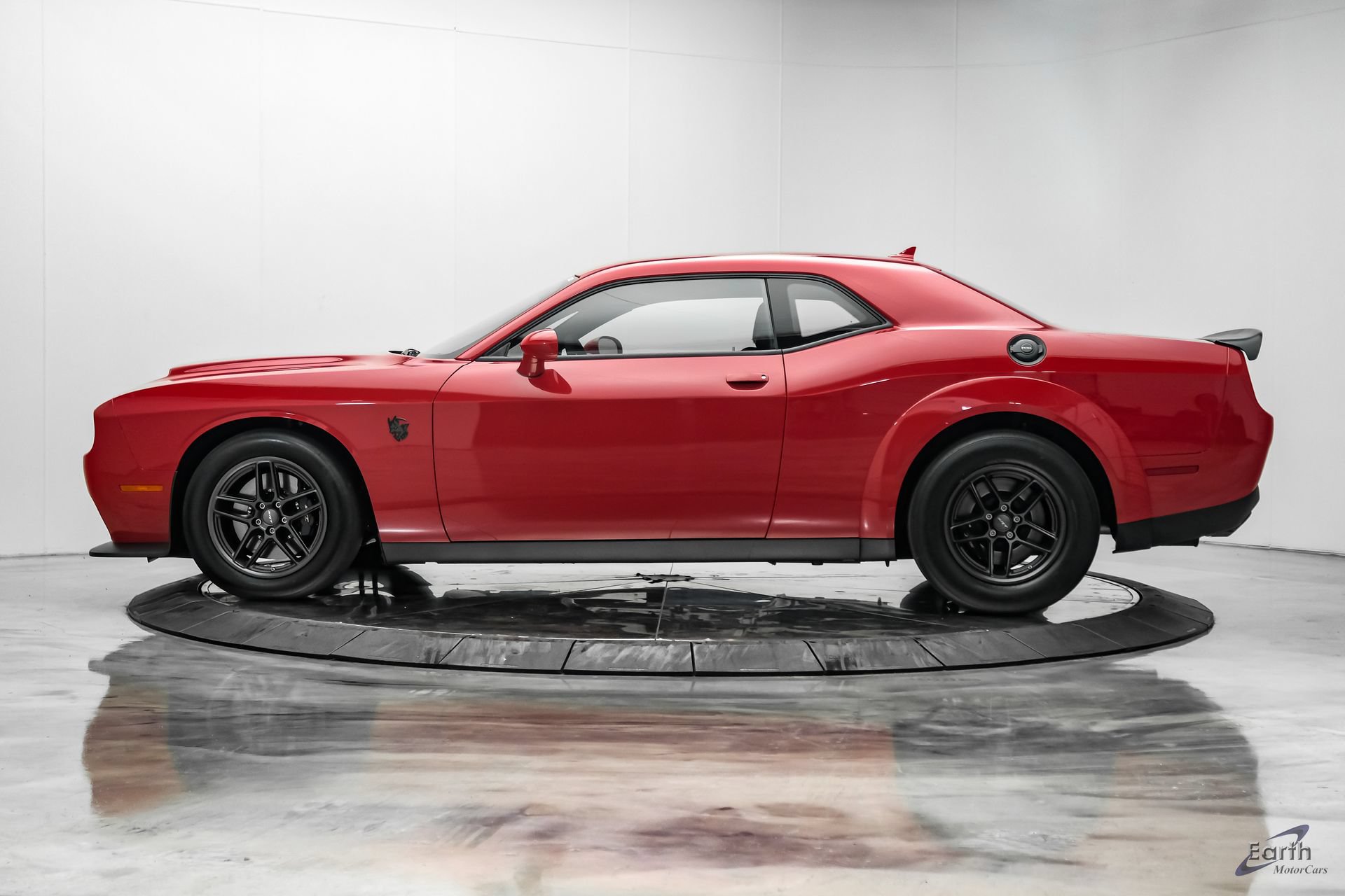 Used 2023 Dodge Challenger SRT Hellcat Redeye RWD image 8