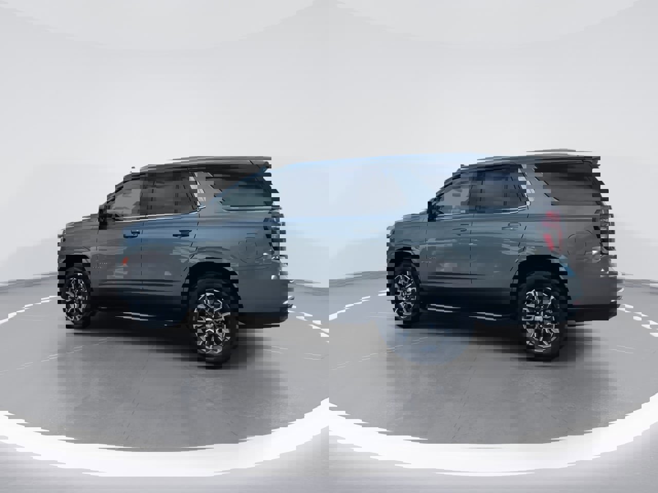 Used 2023 Chevrolet Tahoe LS w/ Driver Alert Package image 4