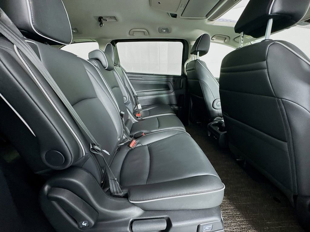 Certified 2026 Honda Odyssey Touring image 39