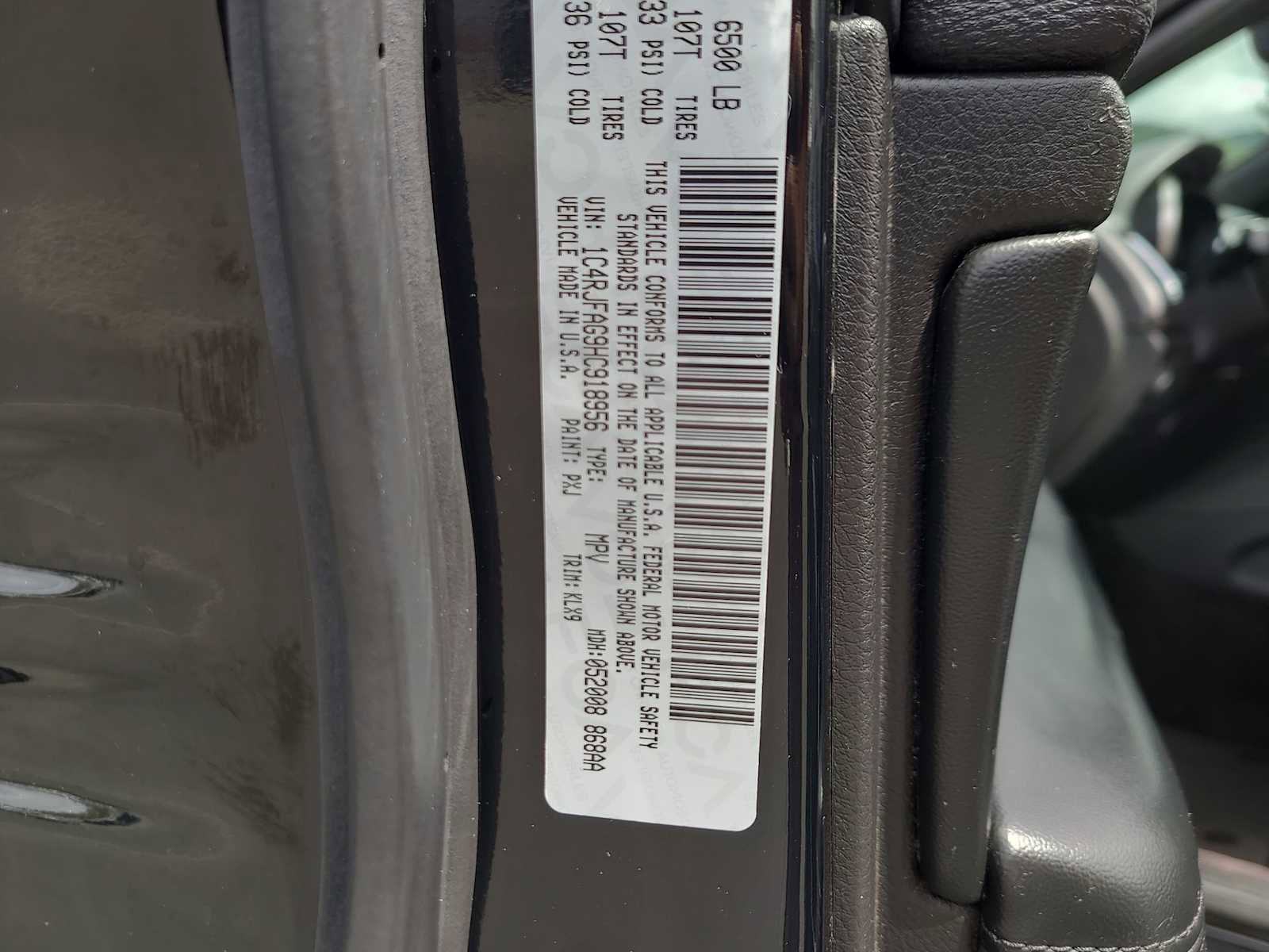 Used 2017 Jeep Grand Cherokee Altitude image 29