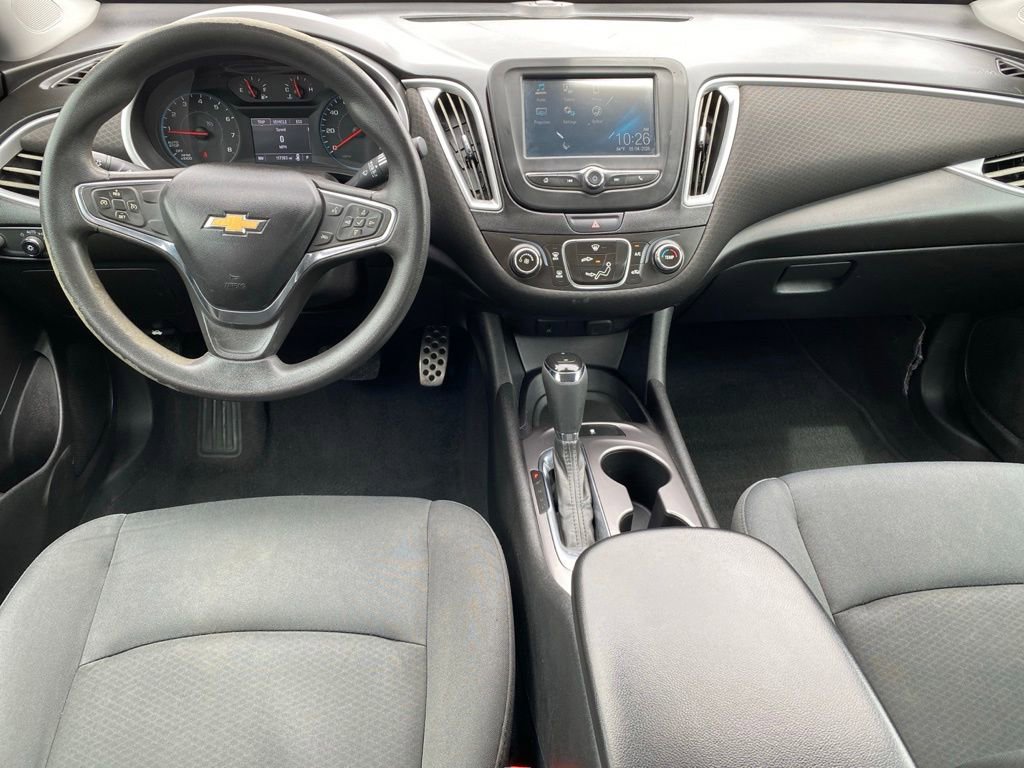 Used 2017 Chevrolet Malibu LS FWD image 4