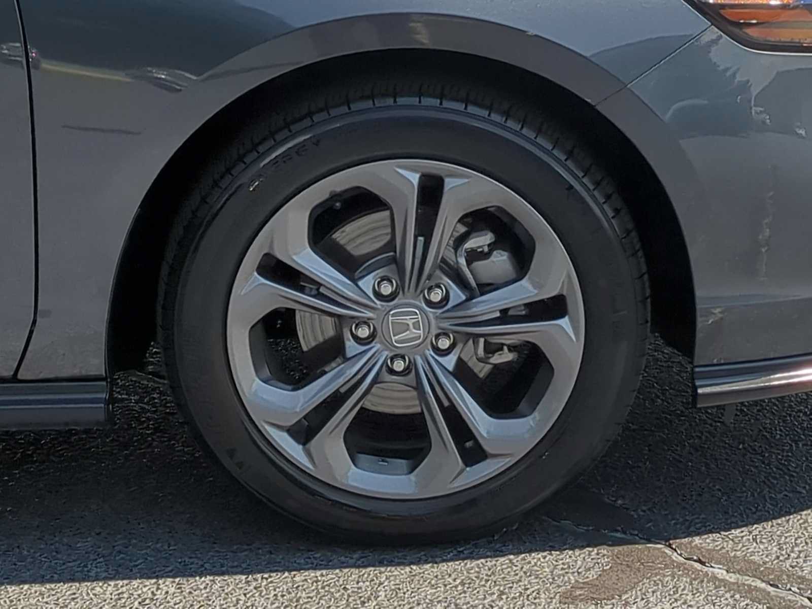 Used 2023 Honda Accord EX image 10
