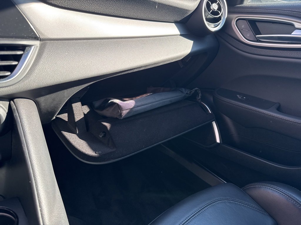 Used 2022 Alfa Romeo Giulia Veloce image 38