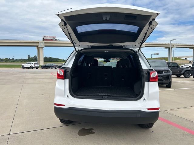 Used 2020 Chevrolet Equinox LS w/ LPO, Blackout Package FWD image 8