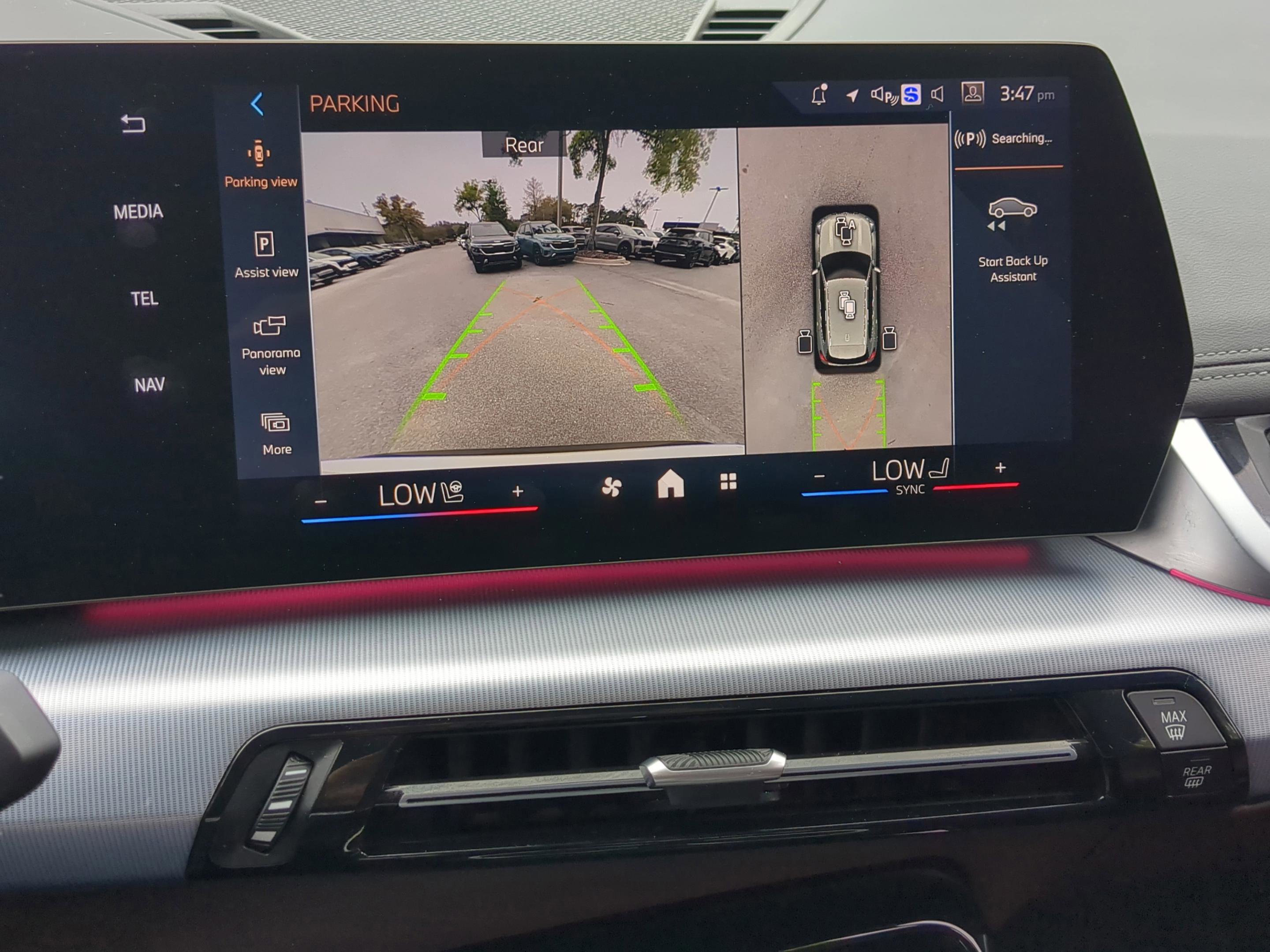 Used 2025 BMW X1 xDrive28i AWD/4WD image 13