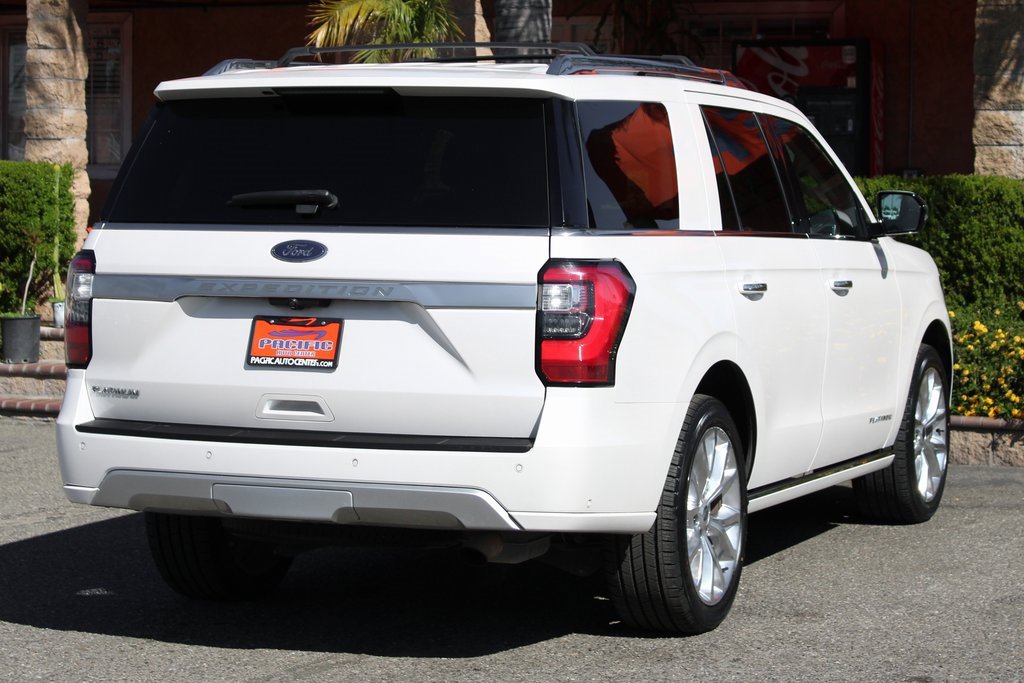 Used 2019 Ford Expedition Platinum image 11