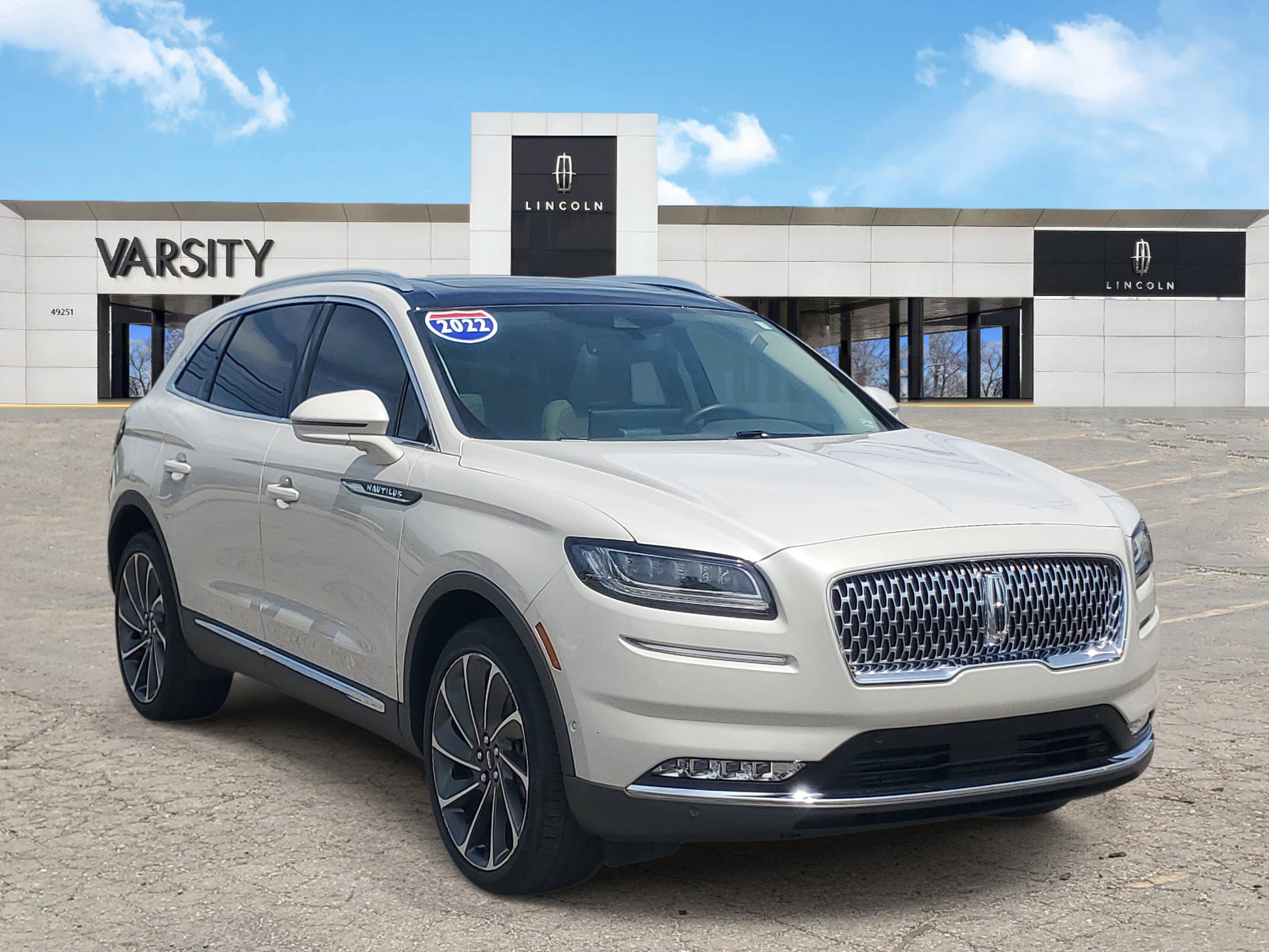Used 2022 Lincoln Nautilus Reserve w/ Equipment Group 202A AWD/4WD image 1