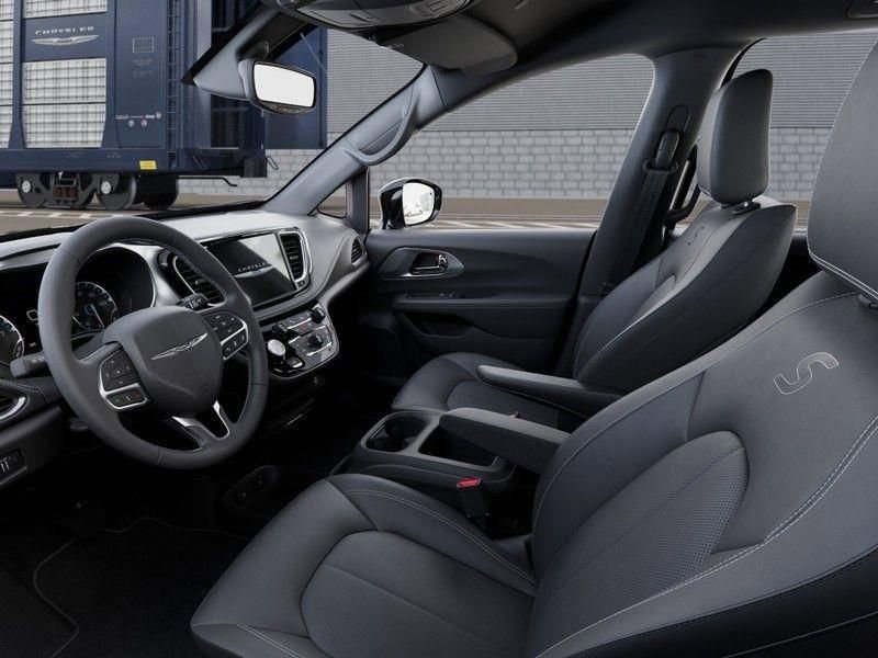 New 2026 Chrysler Pacifica Select w/ S Appearance Package image 22