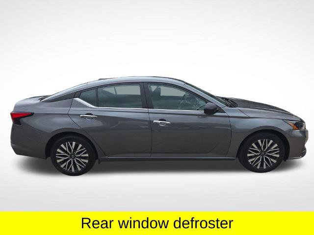 Certified 2025 Nissan Altima 2.5 SV FWD image 8