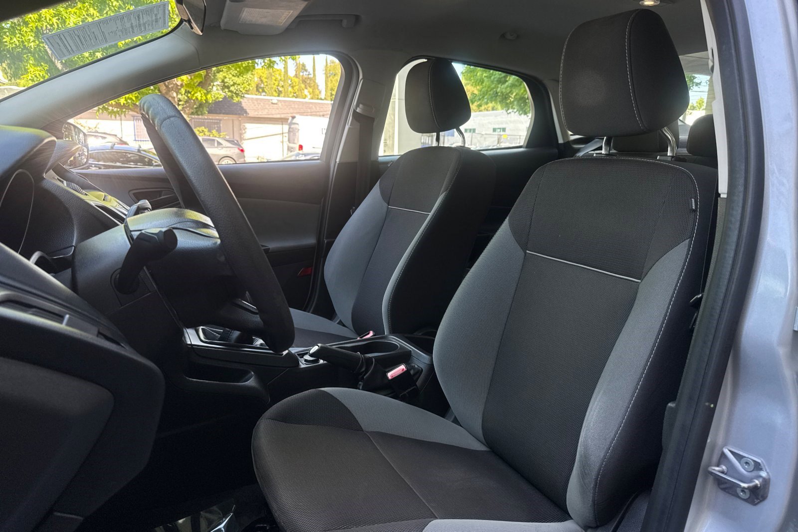 Used 2012 Ford Focus S FWD image 5