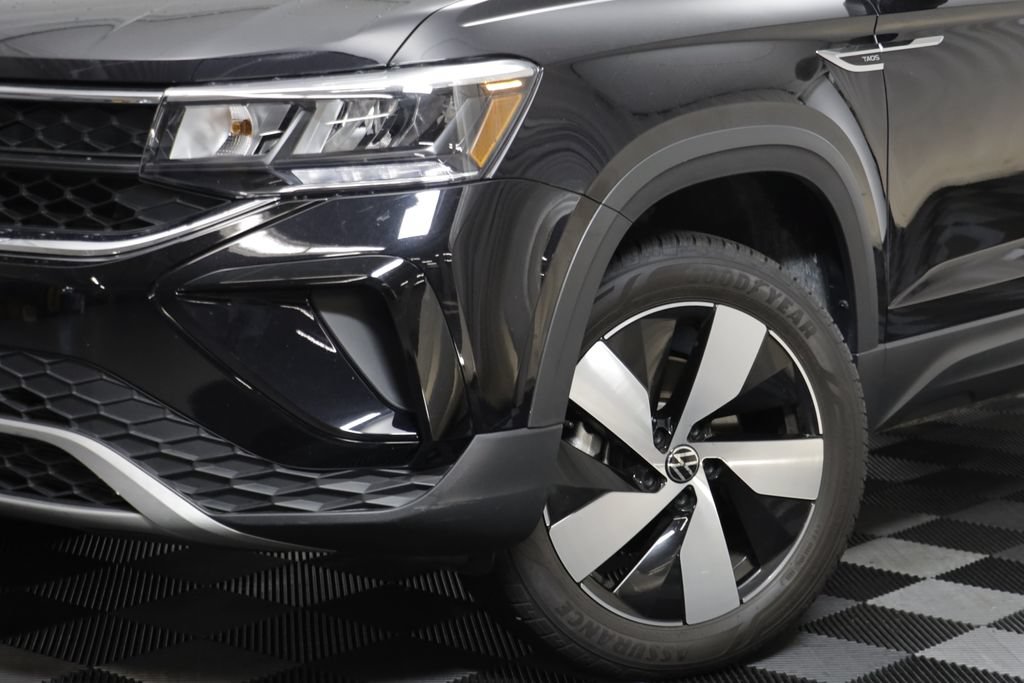 Certified 2024 Volkswagen Taos S AWD/4WD image 3