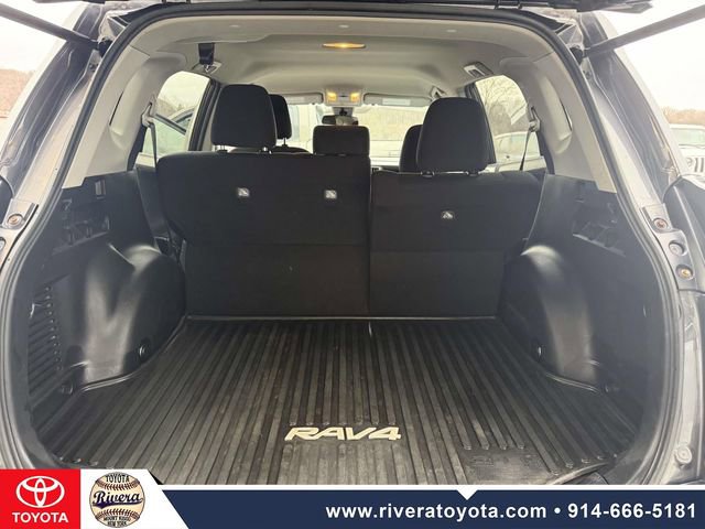 Used 2017 Toyota RAV4 LE image 15