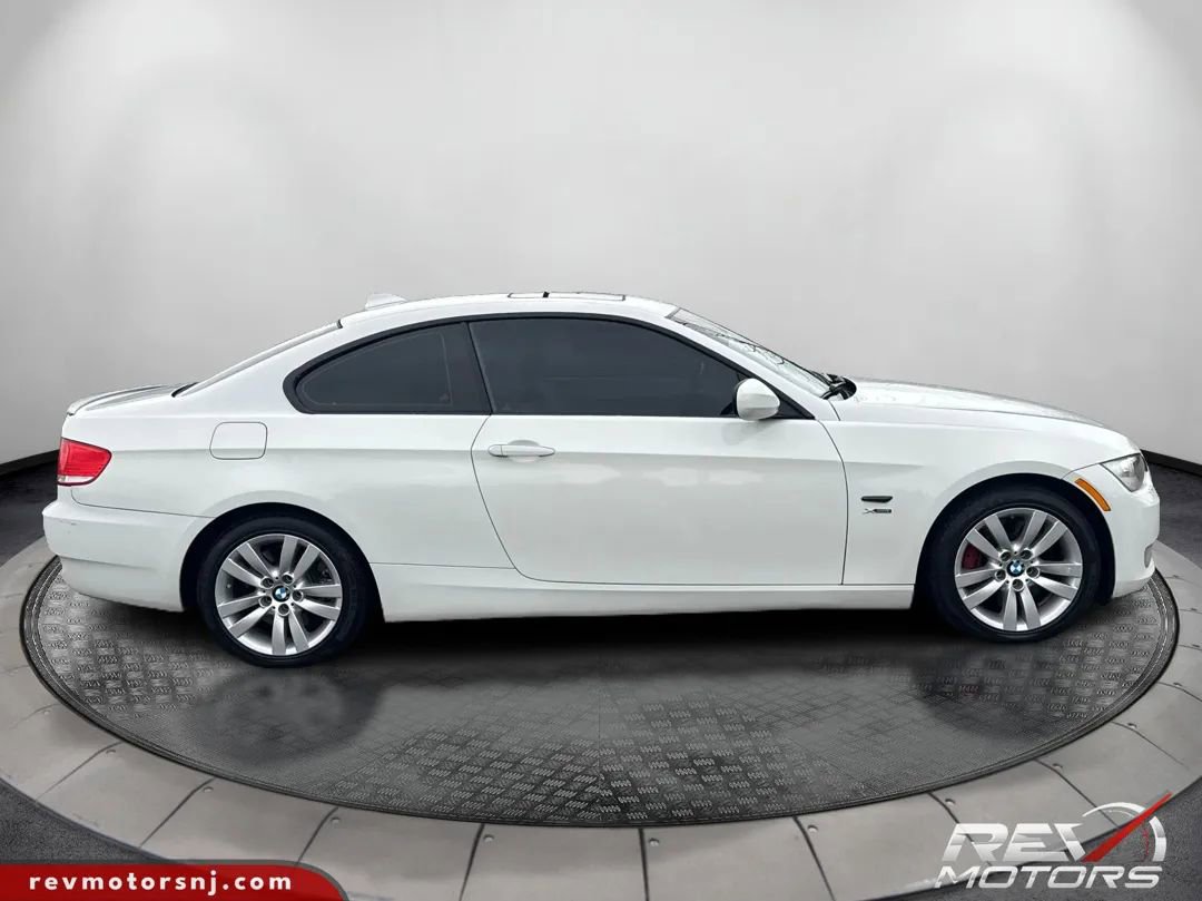 Used 2010 BMW 335i xDrive Coupe image 6